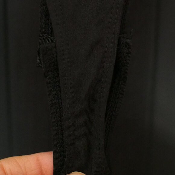 H&M | NWOT Black V-neck Bodysuit - Picture 6 of 9